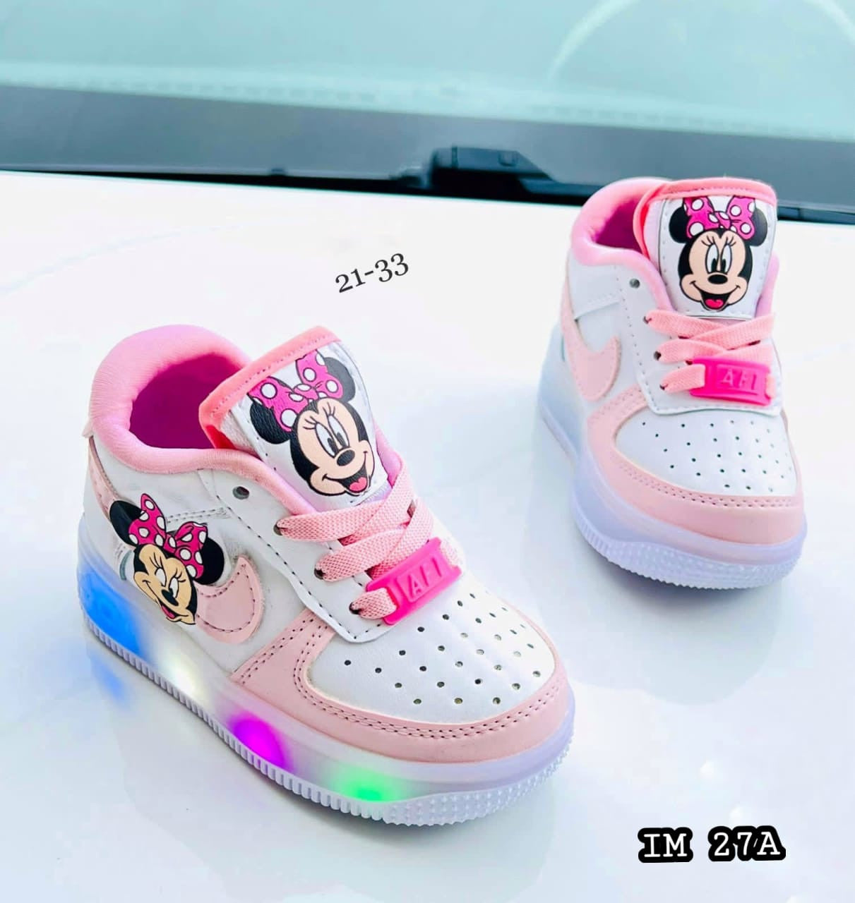 NIKE DISNEY LUCES